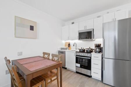 2Br 3Ba Ocean Front Condo On The Boardwalk Cozysuites Atlantic City Kültér fotó