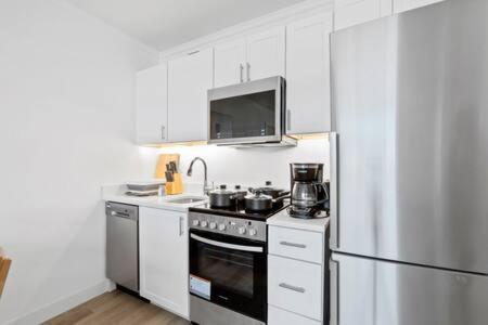 2Br 3Ba Ocean Front Condo On The Boardwalk Cozysuites Atlantic City Kültér fotó